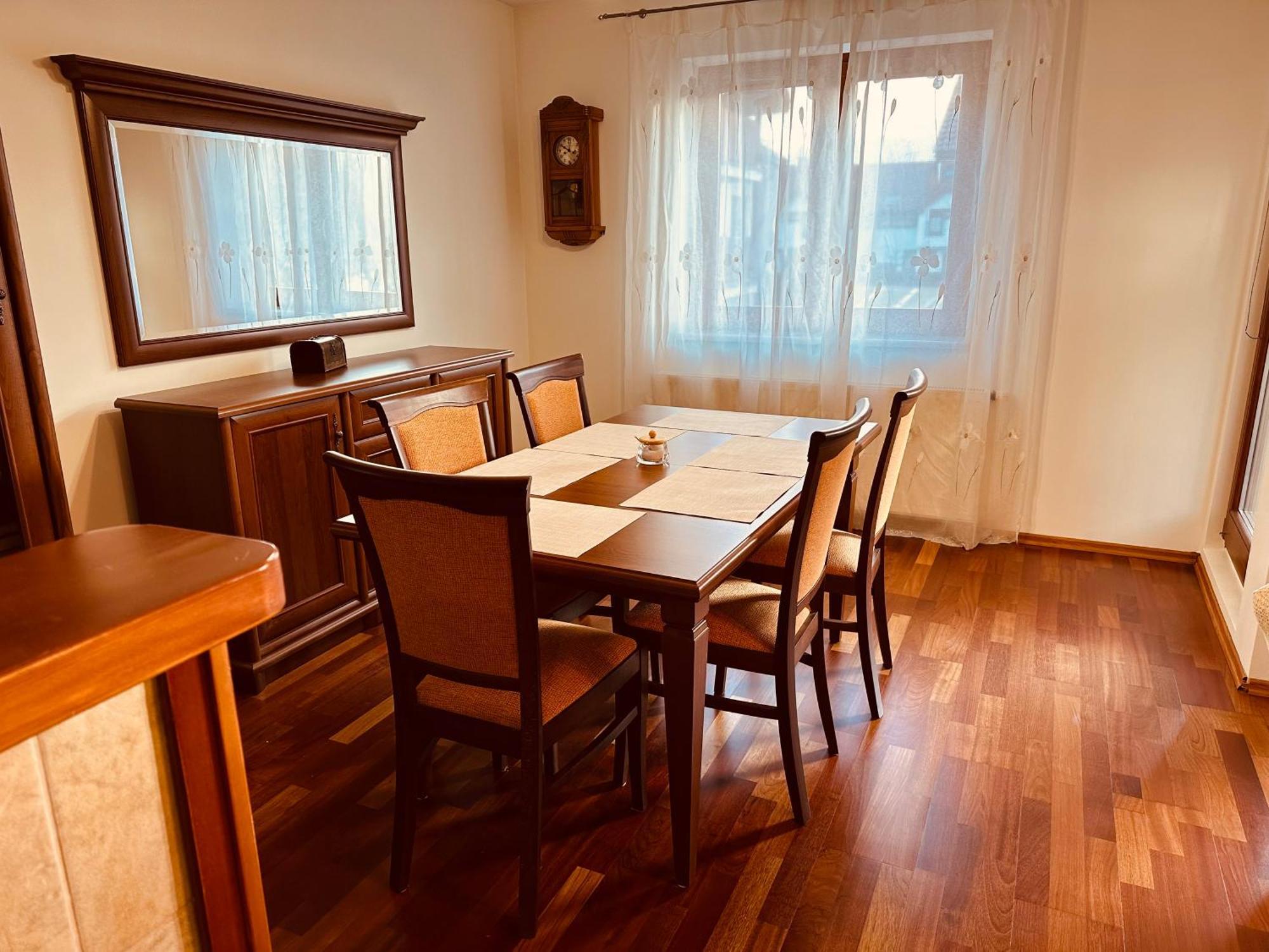 Apartment Orzechowy Raj *